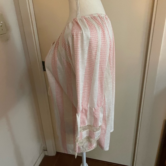 Maurices floral lace linen blouse cream pink size medium striped cutouts tassels - Picture 8 of 15